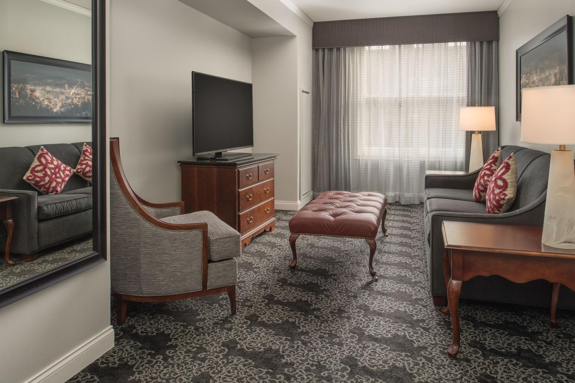 Hotel Embassy By Hilton Downtown