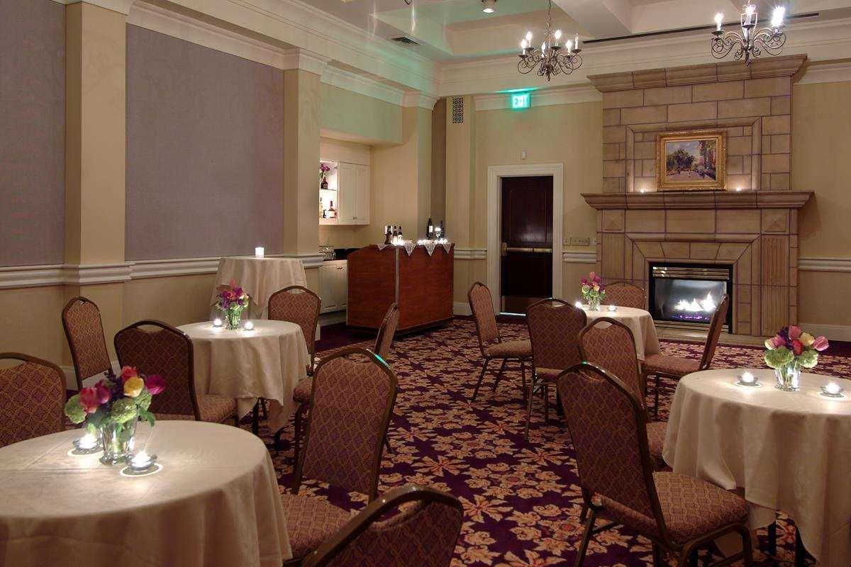 Hotel Embassy By Hilton Downtown Portland