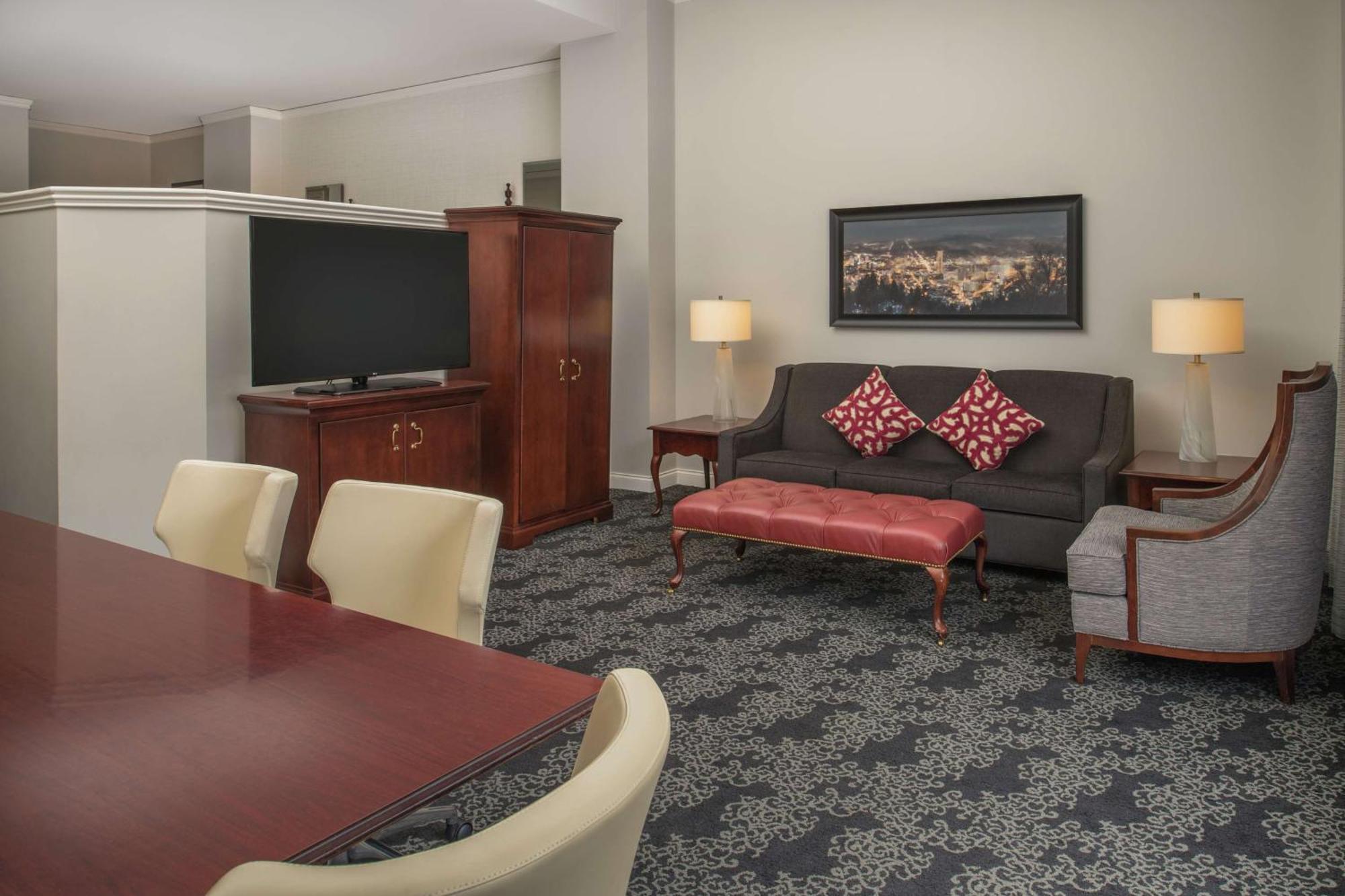 Embassy By Hilton Downtown Hotel 4*