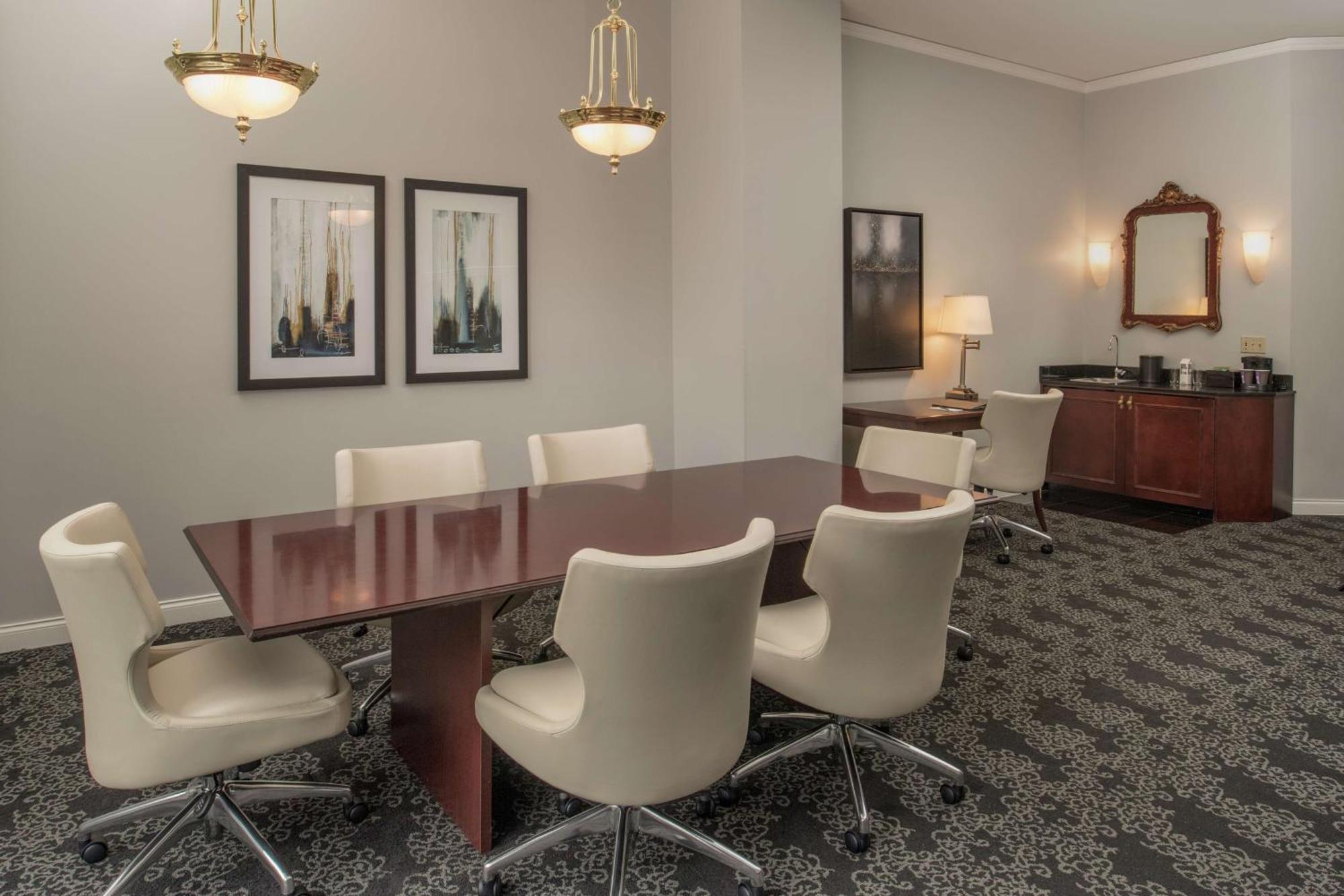 Embassy By Hilton Downtown 4* Portland